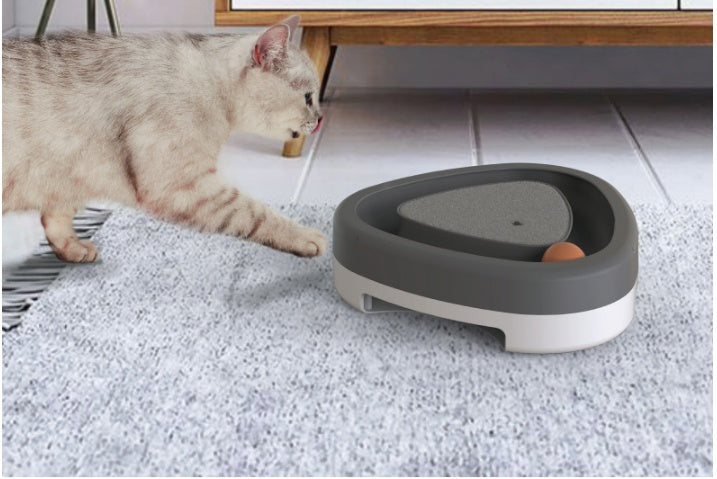 Smart Electric Triangle Turntable Cat Toy – Interactive Scratcher and Feather Fun
